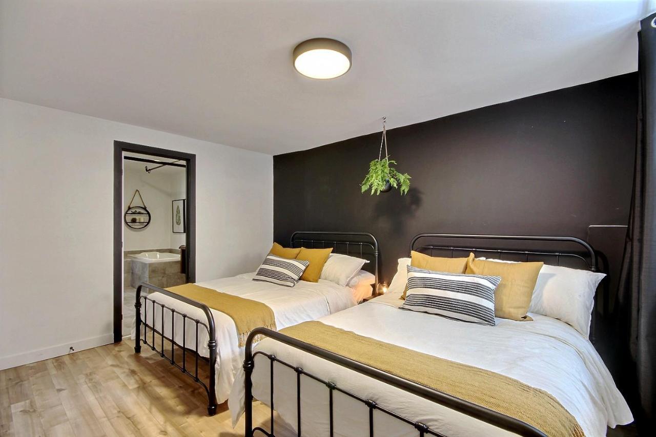 Le Gentleman // Downtown Spacious Condo Квебек Екстериор снимка